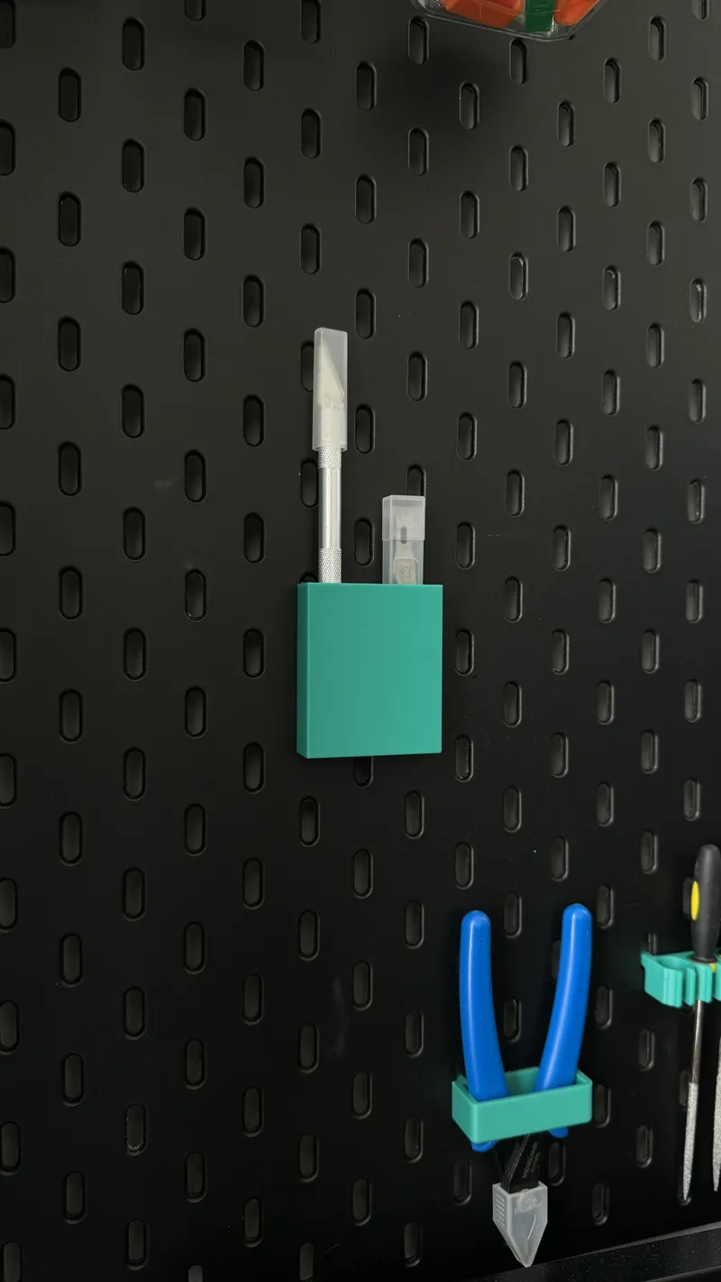 Skadis Scalpel Holder