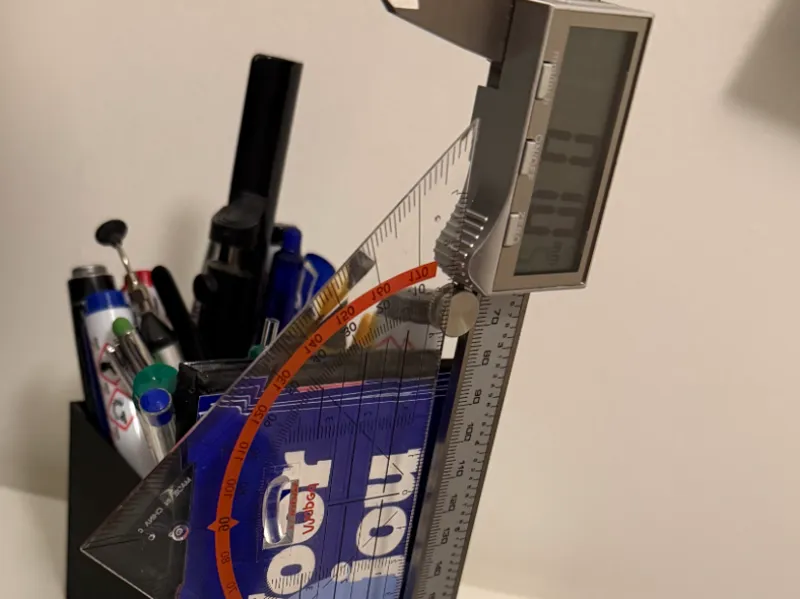 Simple Pen + Caliper + Geo Triangle Holder