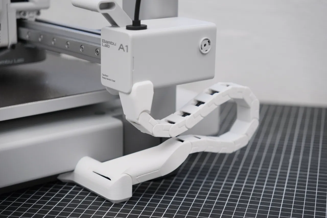 A1 side drag chain, cable chain view 4