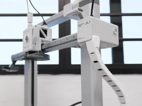 A1 side drag chain, cable chain
