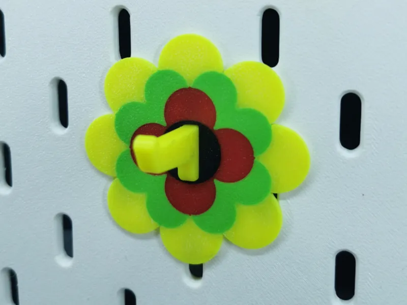 Funktionale Deko Blume für Skadis Pegboard