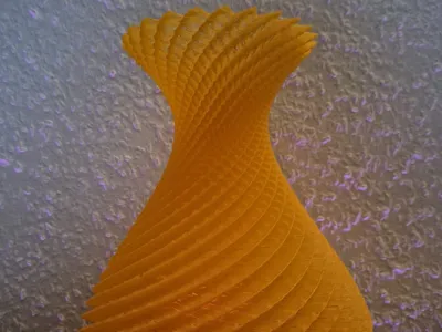 Twisted Spiral Vase