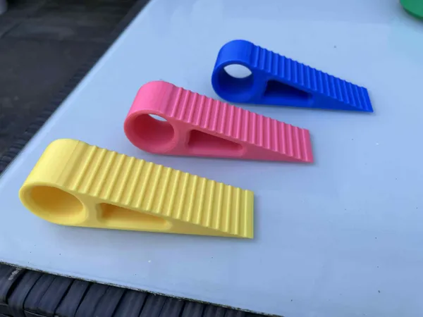 Cale de porte et fenêtre
