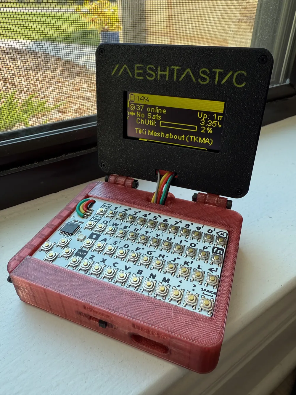 Meshtastic Meshabout portable - Free 3D Print Model - MakerWorld