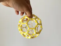 边长 20mm，细线条