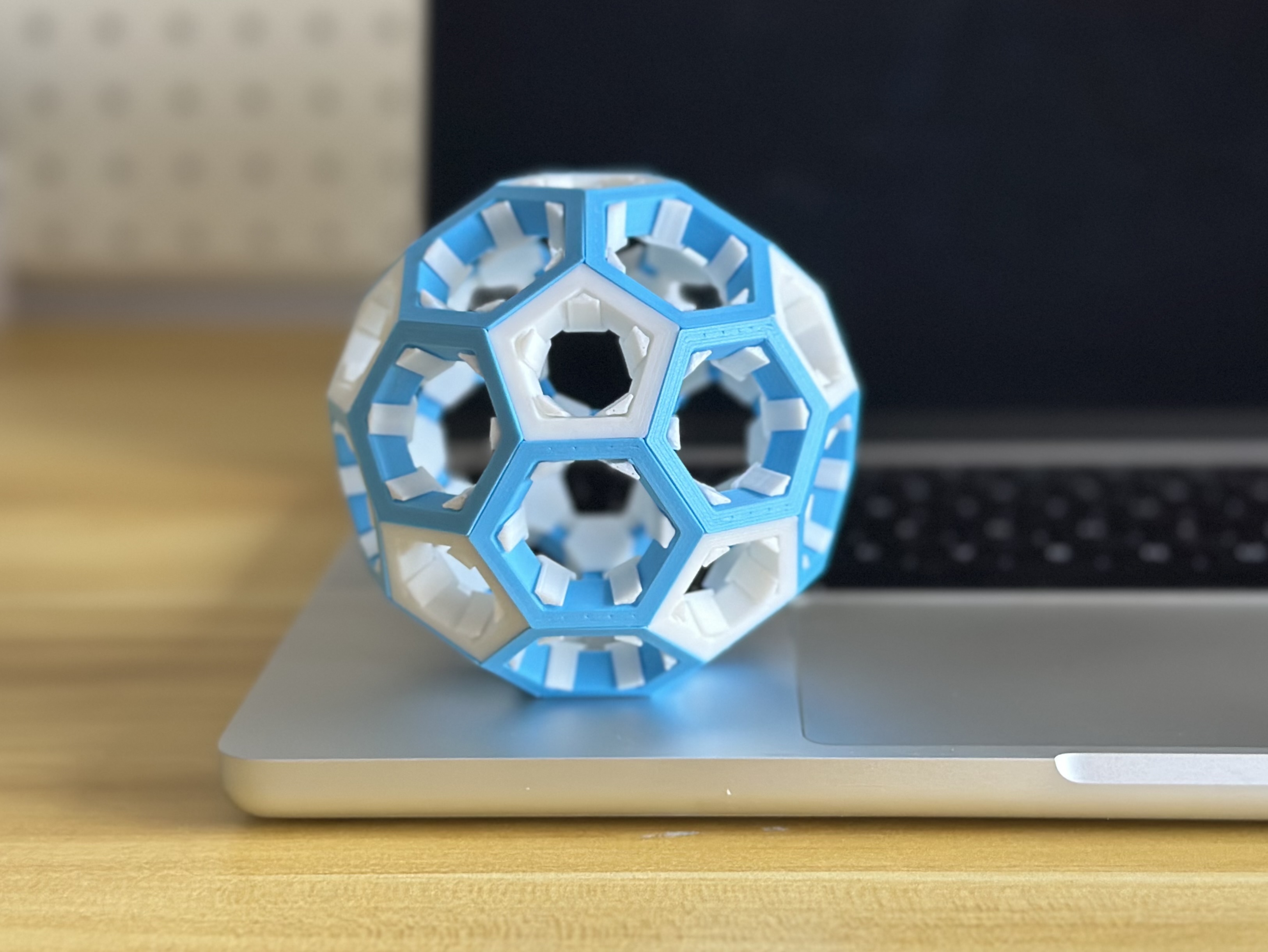 Miniatura 2 do modelo 3D 拼接截顶二十面体 (足球体) - 可定制尺寸
