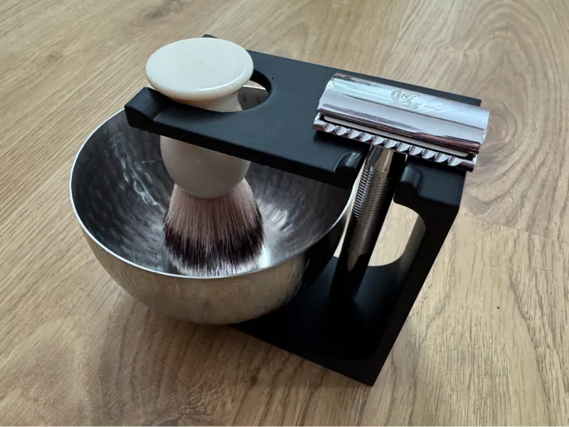 Safety Razor, Brush and Bowl Stand - A1 Mini