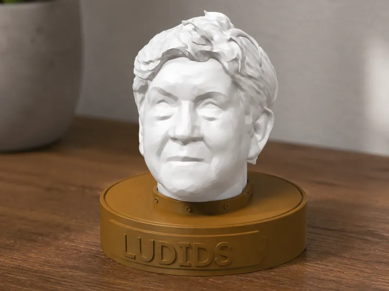 Ludids estilo cabeza Futurama