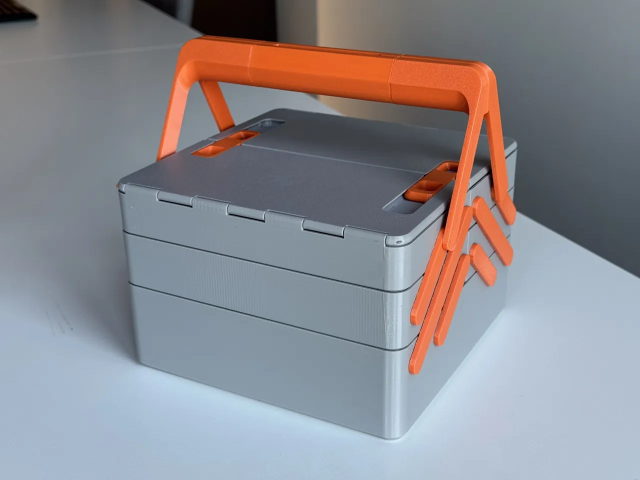 Cantilever tool box (Parametric) view 2