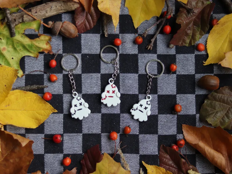 Scarred Ghost Keychain | Autumn Series | Halloween