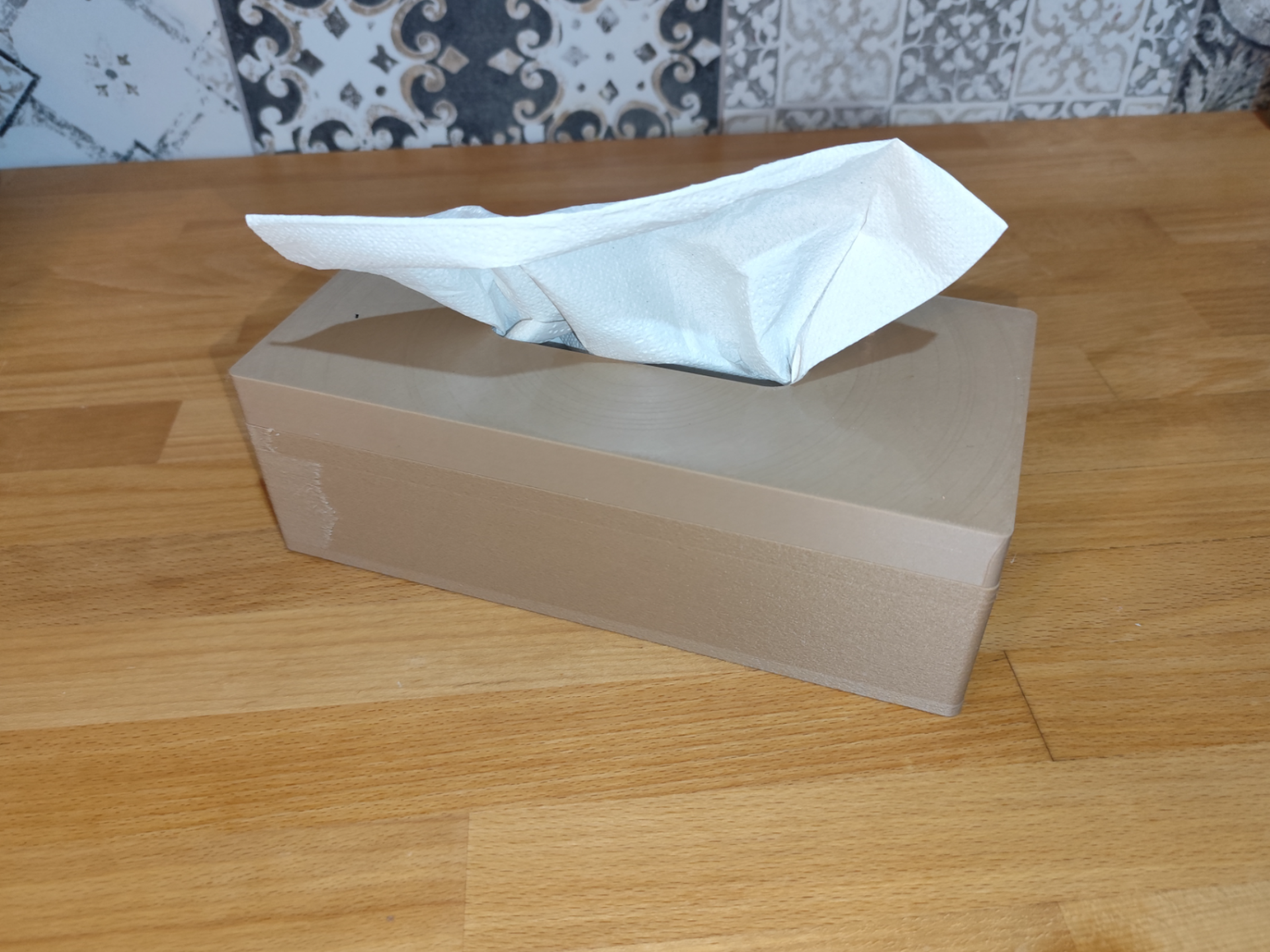 Classic ZZ-Fold Paper Towel/Tissue Dispenser