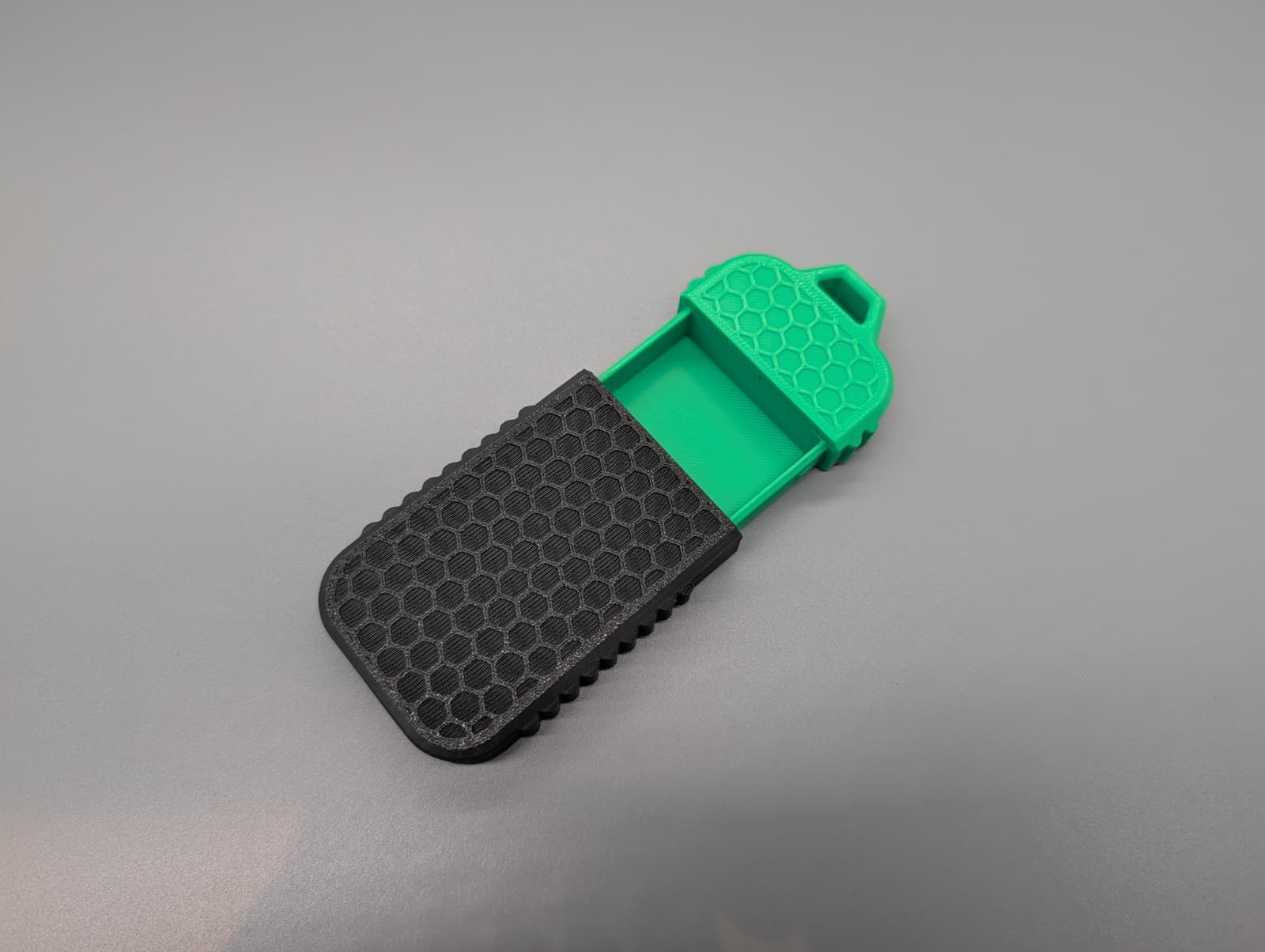 Miniatura 2 do modelo 3D Rugged EDC Case