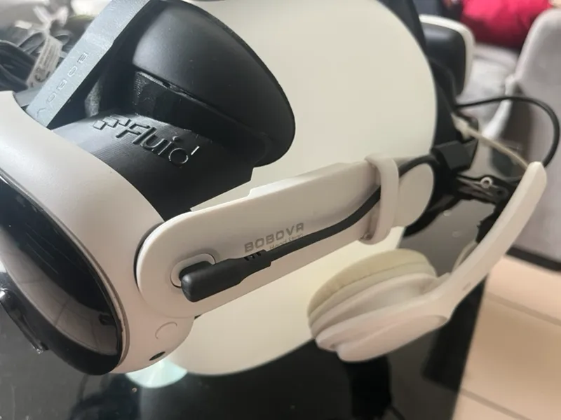 Adapter for generic headphone