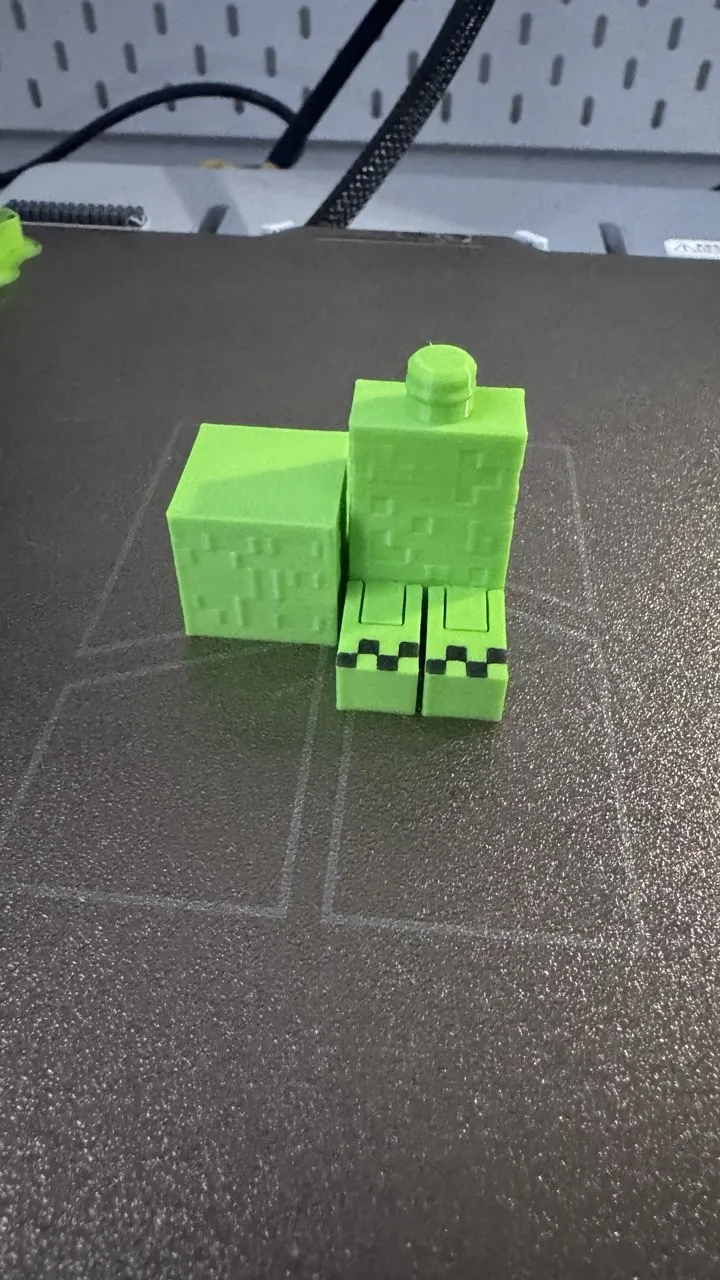 Minecraft creeper articulated keychain - Free 3D Print Model - MakerWorld