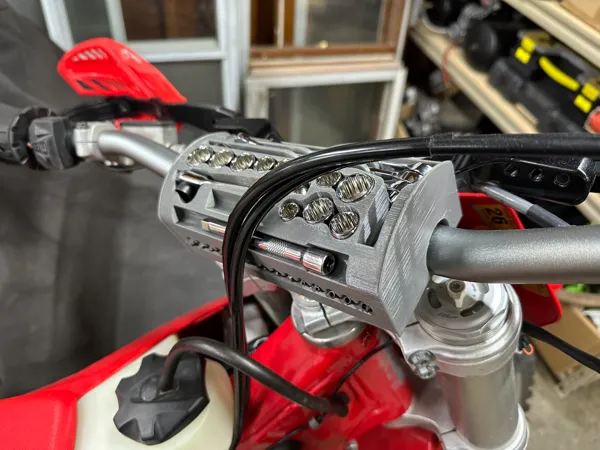https://makerworld.bblmw.com/makerworld/model/USea4ec10c6417d3/design/2025-07-01_fef8db328736b.jpg