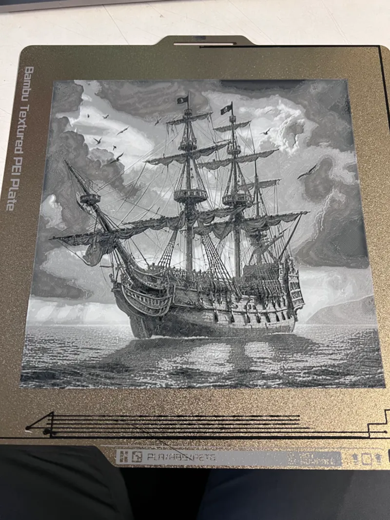 Hueforge Piraten schiff auf offener See