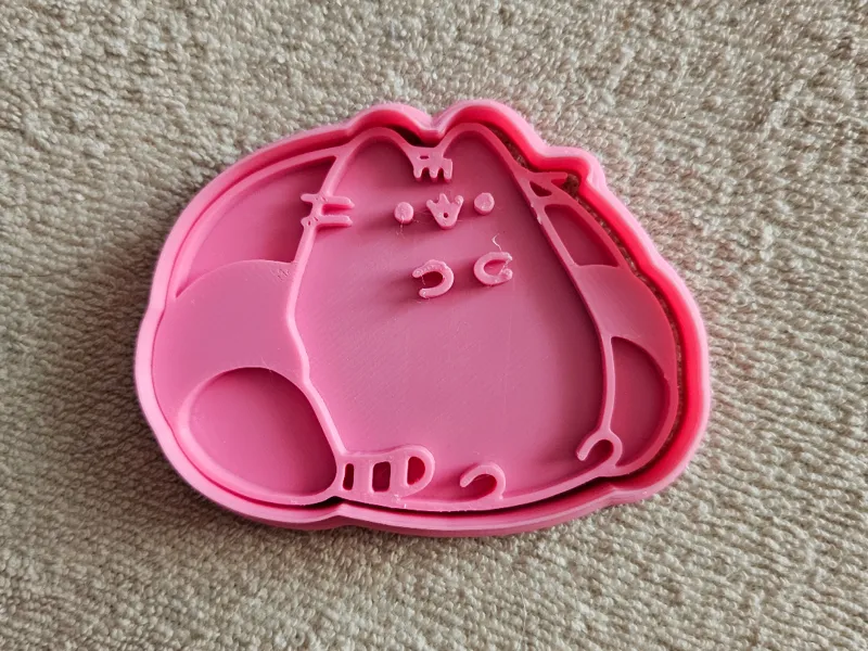 Pusheen croissant - cookie cutter