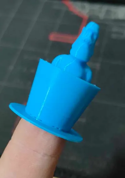 moai on top hat