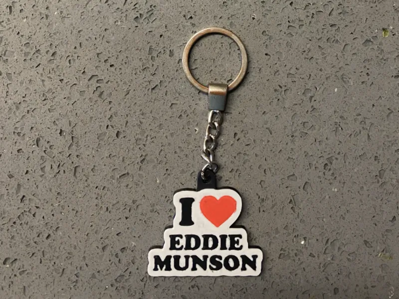 I love eddie munson - keychain