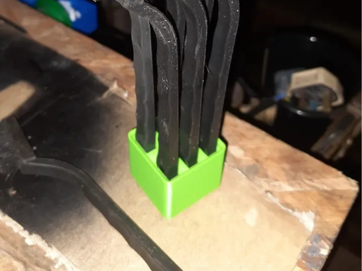 Gridfinity small brass brush holder