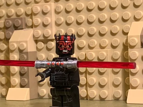 Modelo para impresión 3D: Darth Maul Lightsaber for Minifig — referencia de MakerWorld