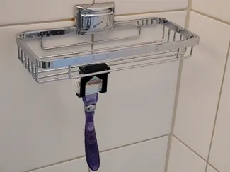 Aufhänger für Rasierer