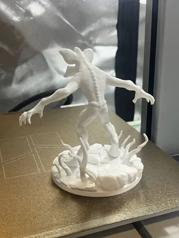 Letrero o emblema decorativo: Demogorgone Stranger Things - Demogorgon 3D Model — vista de referencia 4