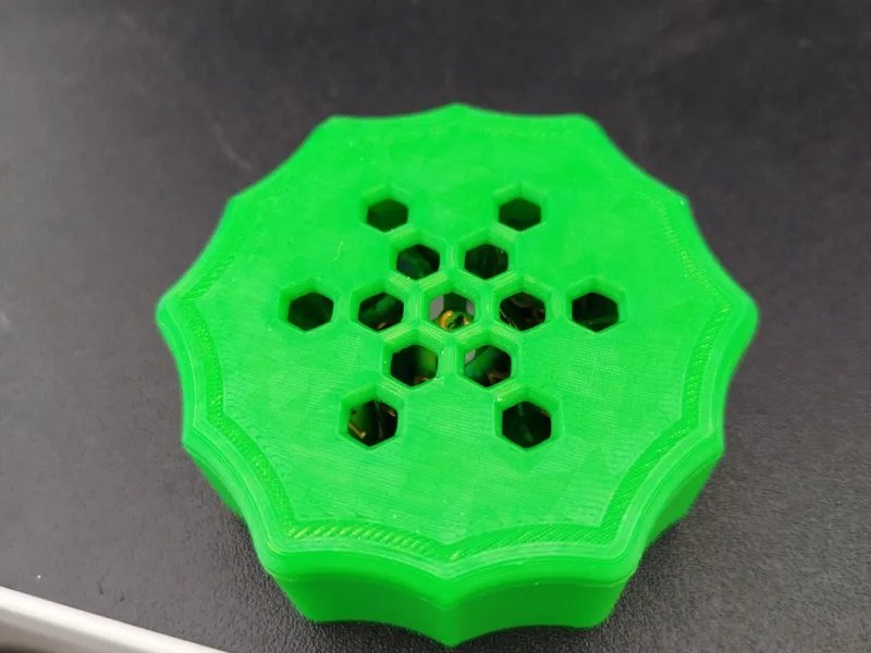 Dice box Hex