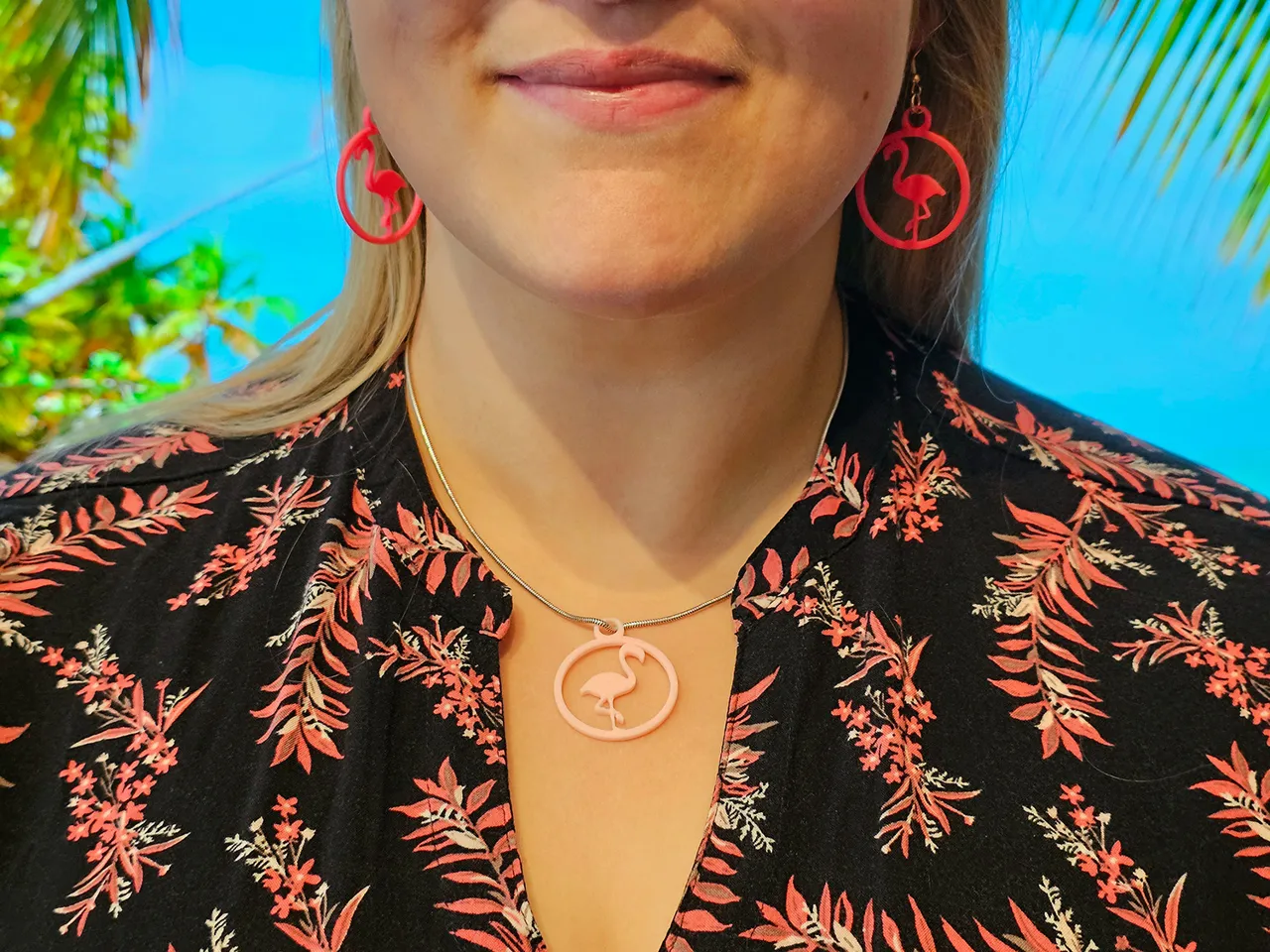 Flamingo earrings / necklace / decoration view 3