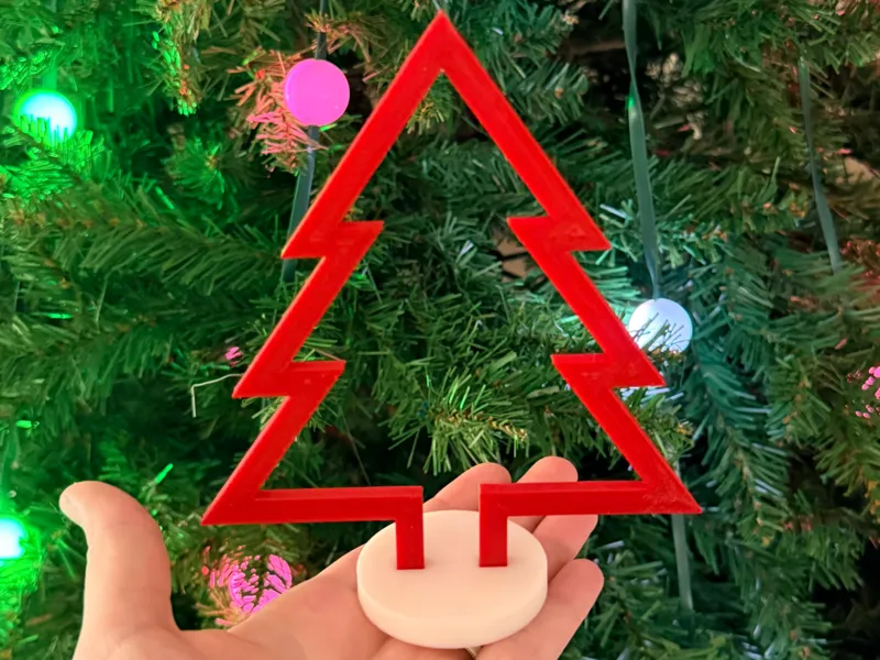 Modern Christmas Tree With Base (no ams needed)