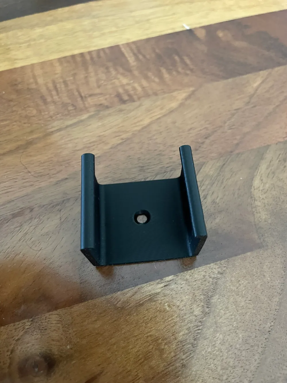 Power Strip Mounting Bracket by IMakeTP MakerWorld