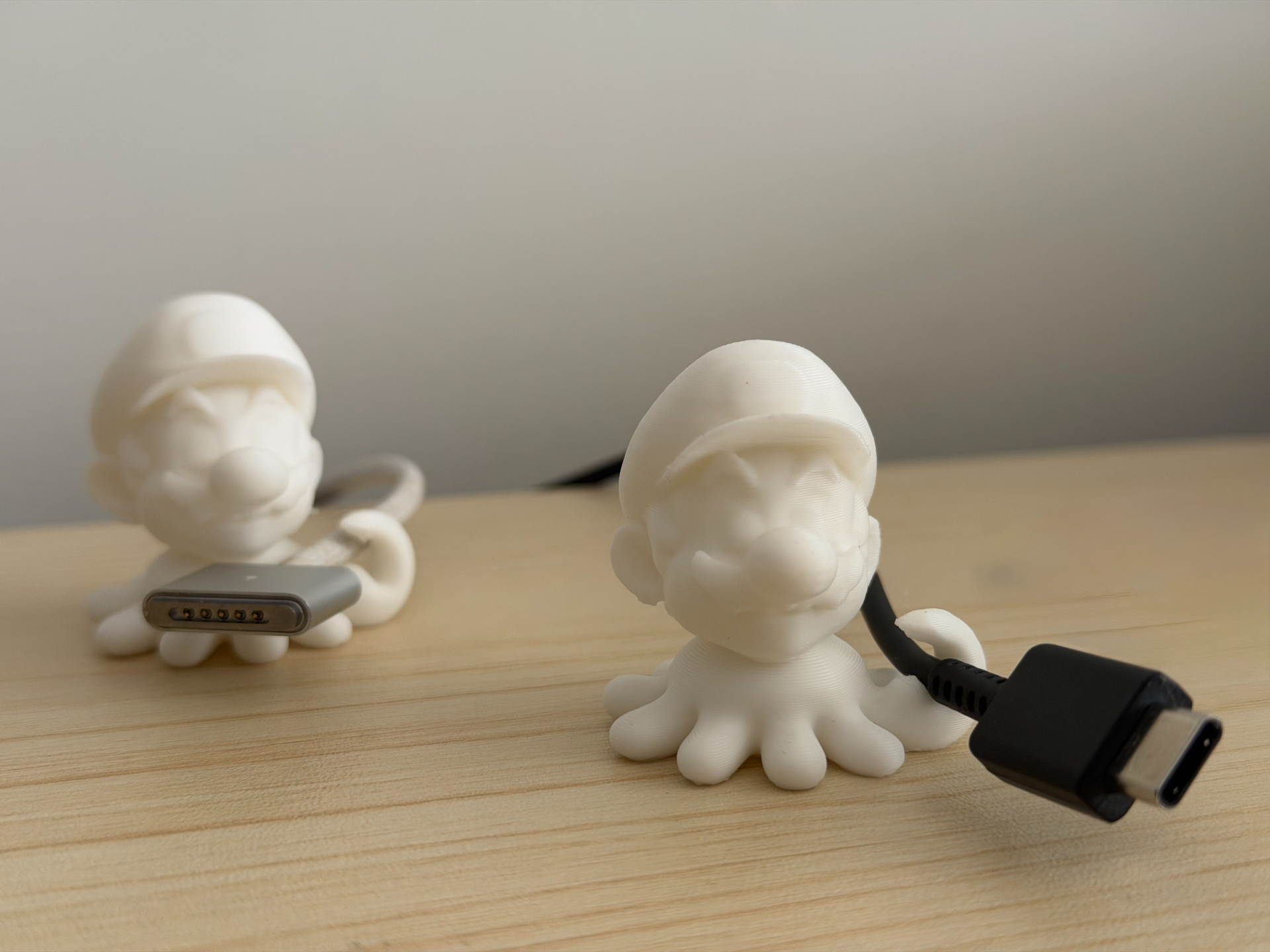 Octopus Mario desk cable holder