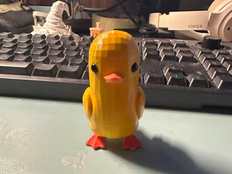 逃离鸭科夫小黄鸭模型