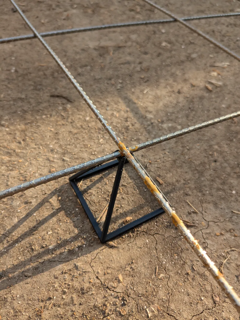 Rebar Mesh Chair For Concrete Mesh by DaenCats - MakerWorld