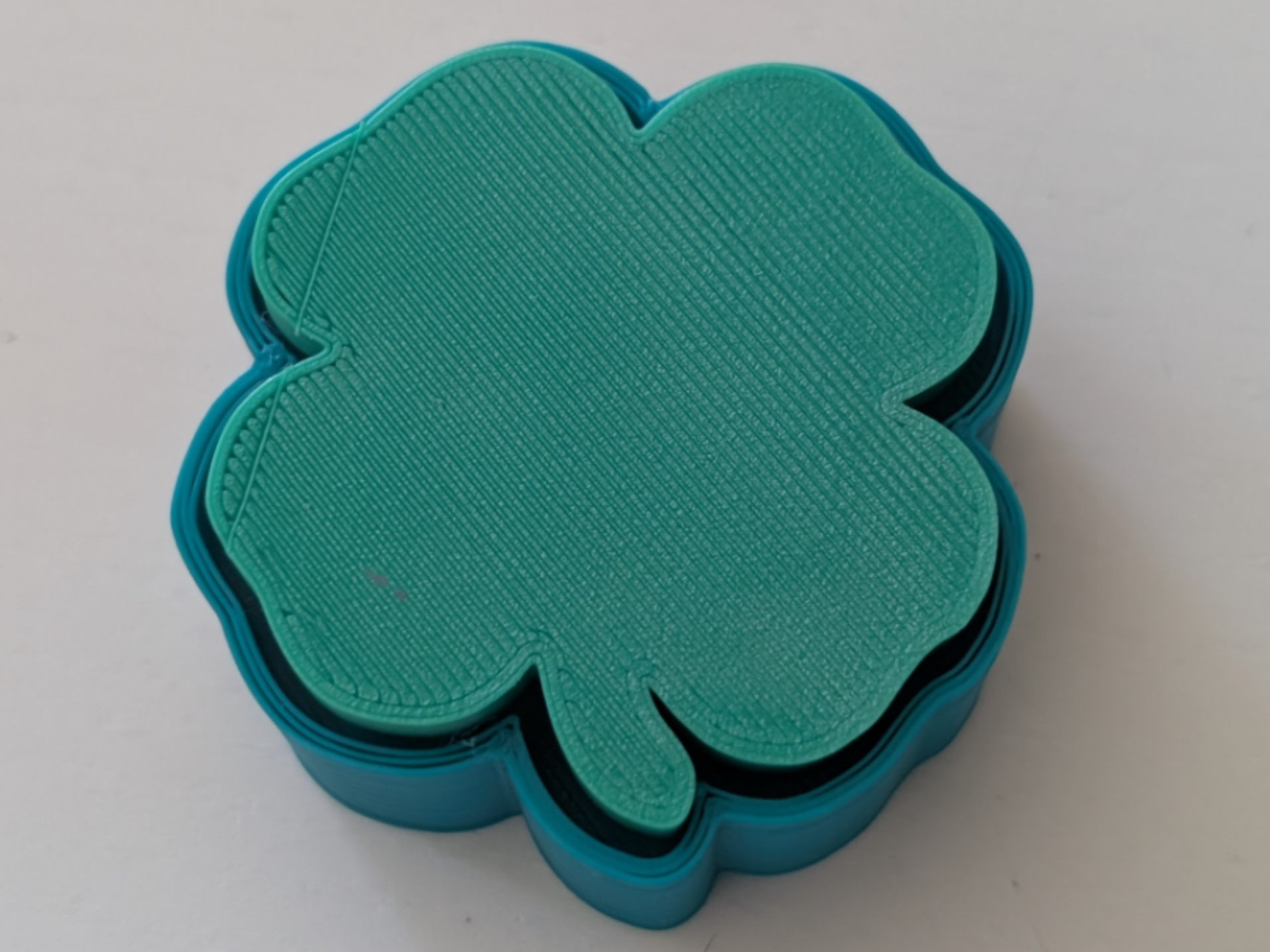 Clover clicker fidget