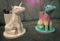 Porte-crayons licorne low poly — photo 5