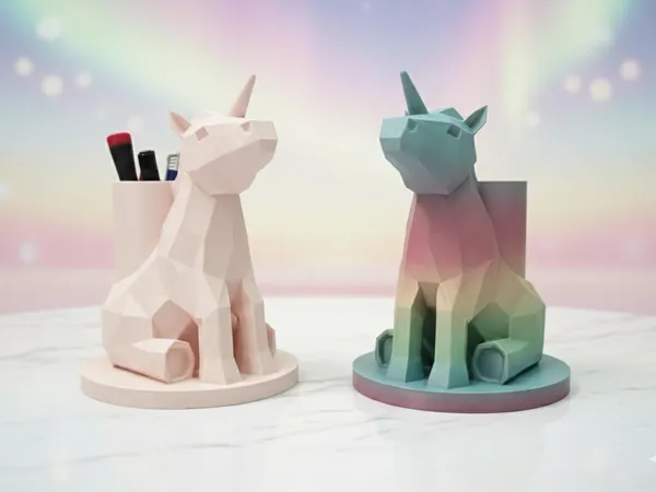 Porte-crayons licorne low poly