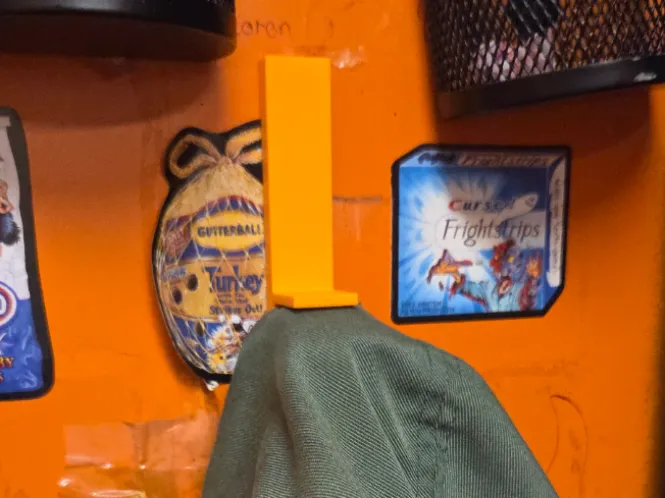 Magnetic Ball Cap Hangar