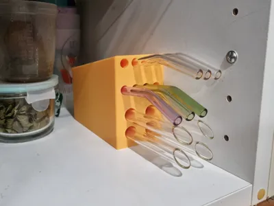 Angled straw holder