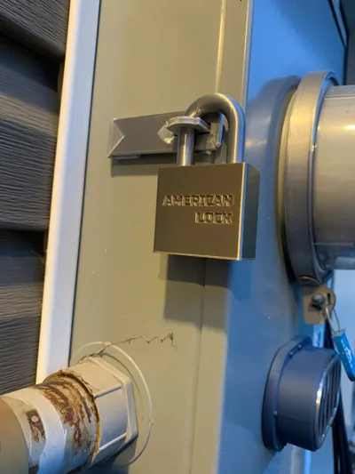 Fake American Lock Padlock & Clasp by Zzz3DSelkirk MakerWorld: Download ...