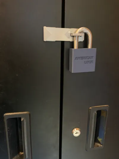 Fake American Lock Padlock & Clasp by Zzz3DSelkirk MakerWorld: Download ...