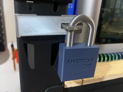 Fake American Lock Padlock & Clasp by Zzz3DSelkirk MakerWorld: Download ...