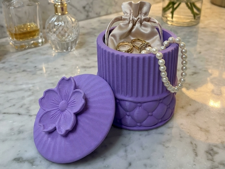 Floral Jewelry Box with Quilted Texture & Lid