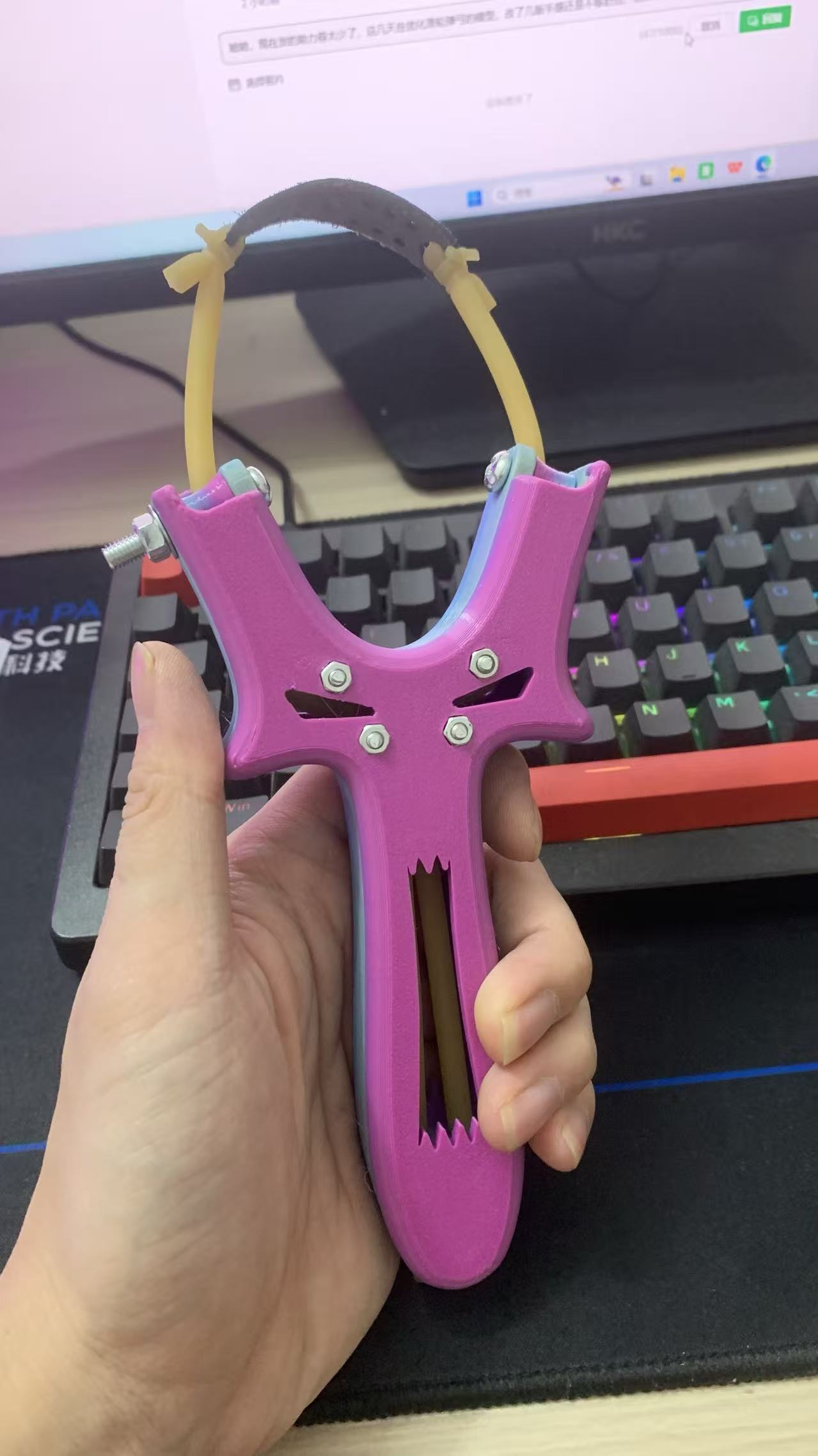 Miniatura 2 do modelo 3D 滑轮弹弓