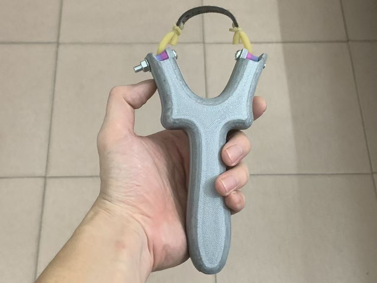Miniatura 1 do modelo 3D 滑轮弹弓