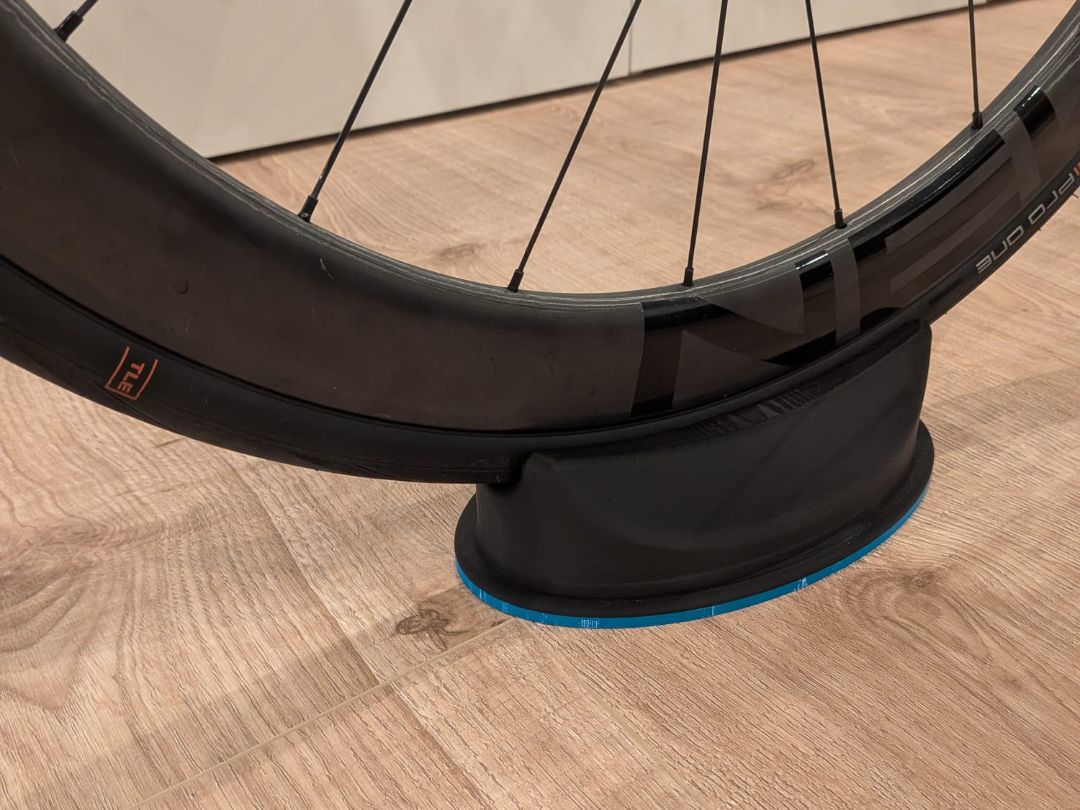 Zwift Hub Rocker-Ball Leveling Block (28mm / 700c)