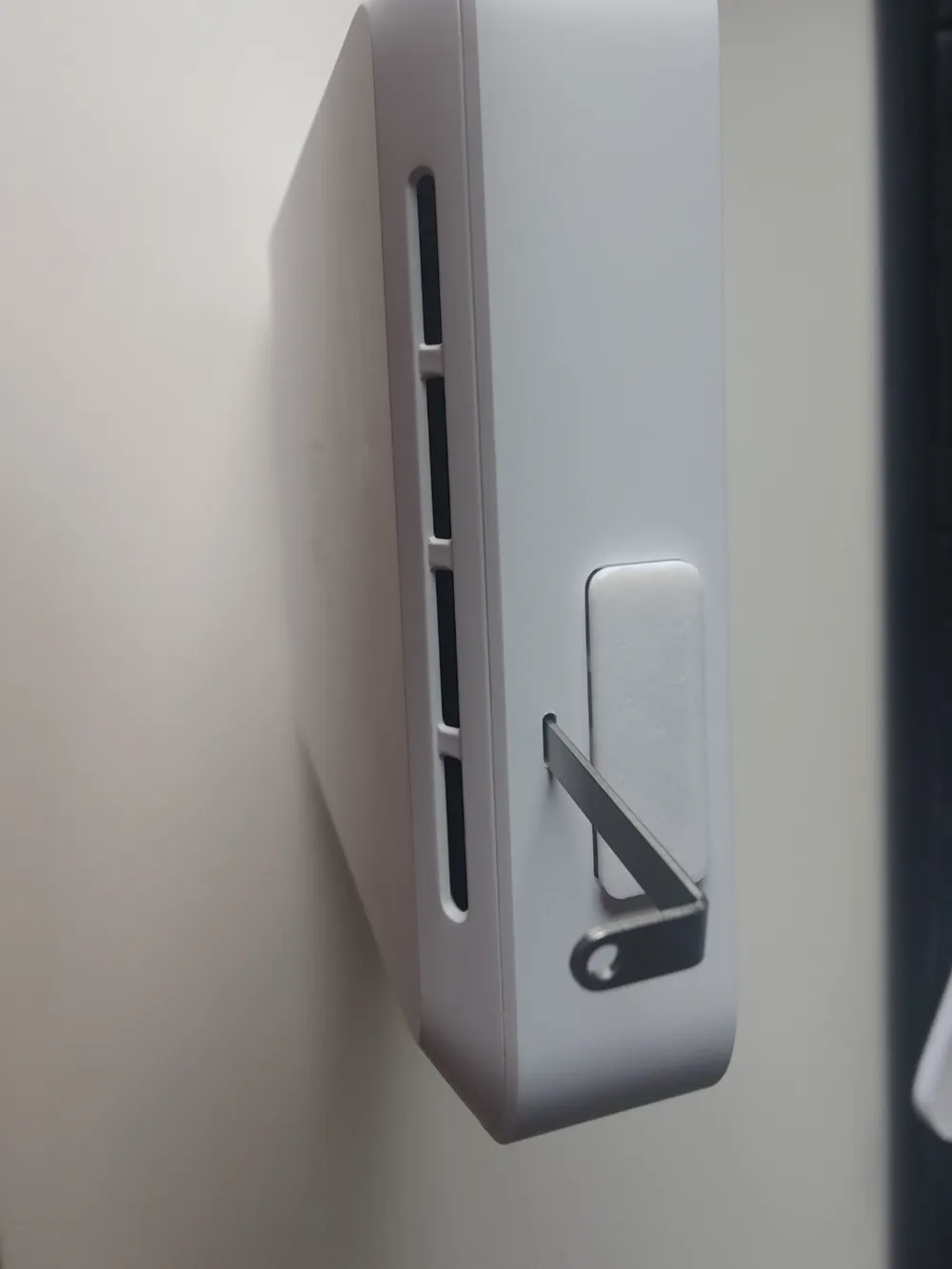 Ubiquiti Cloud Gateway Max SSD Tray 2280 - Free 3D Print Model - MakerWorld