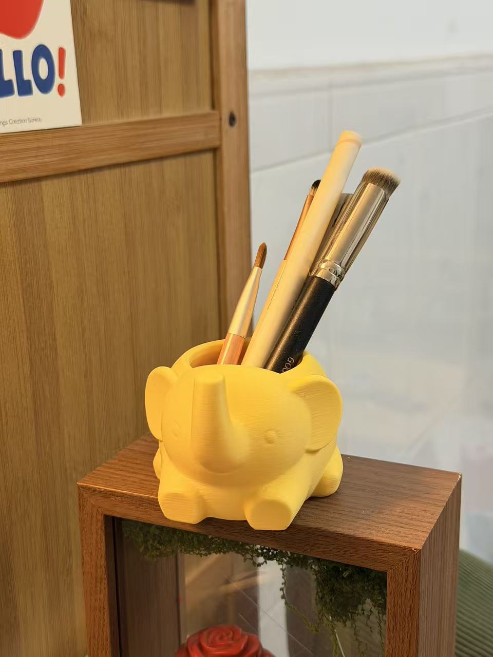 Miniatura 2 do modelo 3D 可爱的小象笔筒