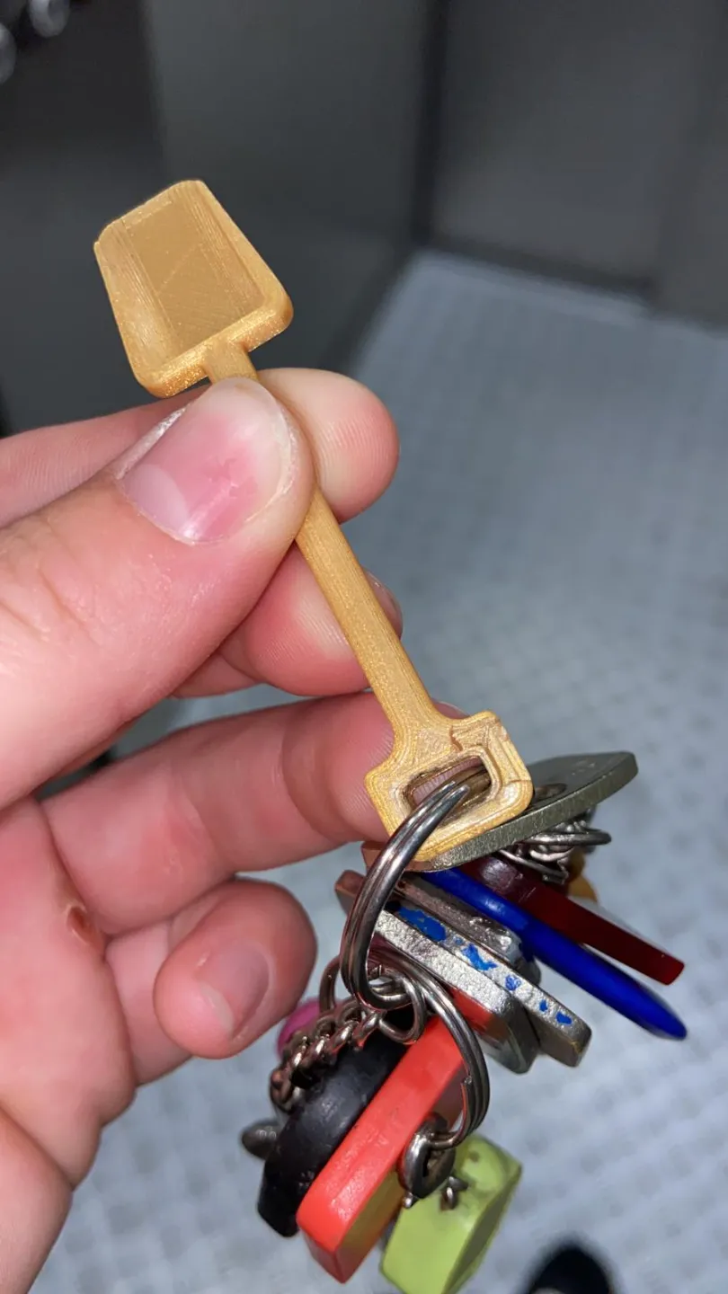 Showel Keychain Shovel Keychain by Yvo - MakerWorld