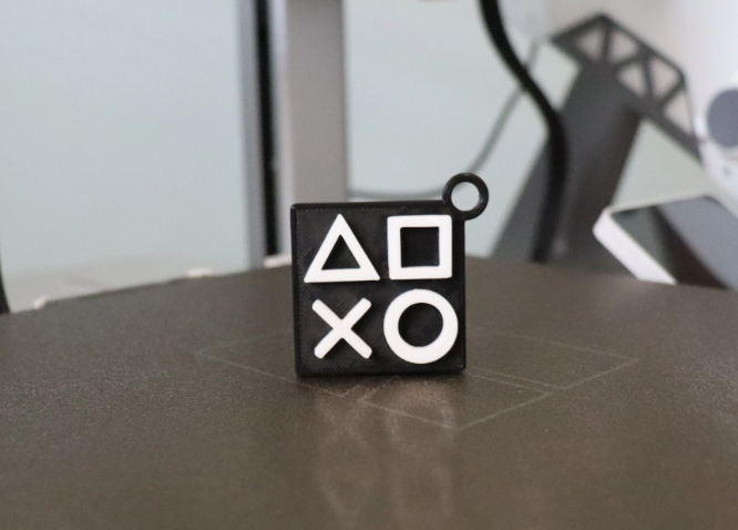 Miniatura 4 do modelo 3D Playstation Keychain